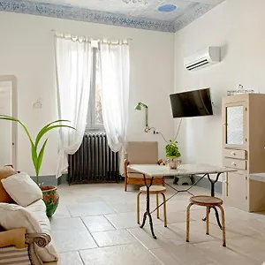  Apartment Piece En Rose